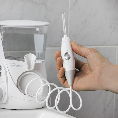 Ирригатор Waterpik WP-670 EU Ultra Professional Designer Series белый